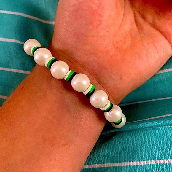 Variety of stickers with every purchase - Picture 3 of 3